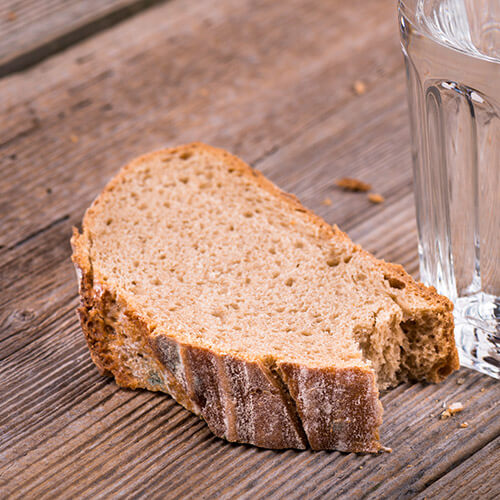 piece-of-wholemeal-bread