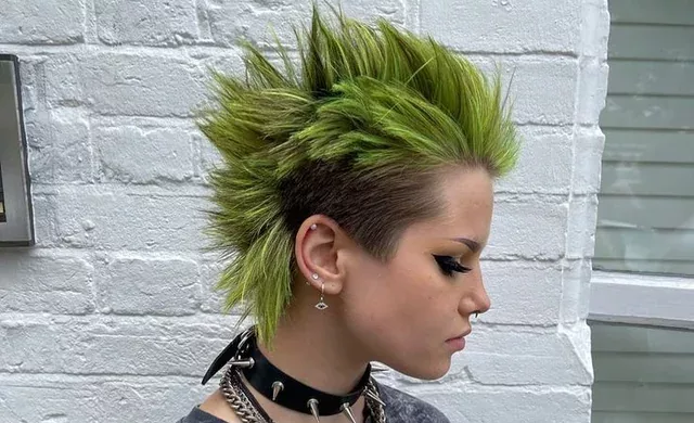 cant-decide-what-to-do-with-my-hair-more-in-the-comments-v0-yx87xvun6ti81