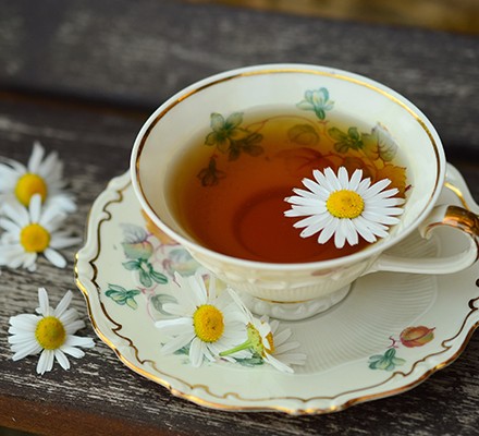 close-up-of-herbal-tea-on-table