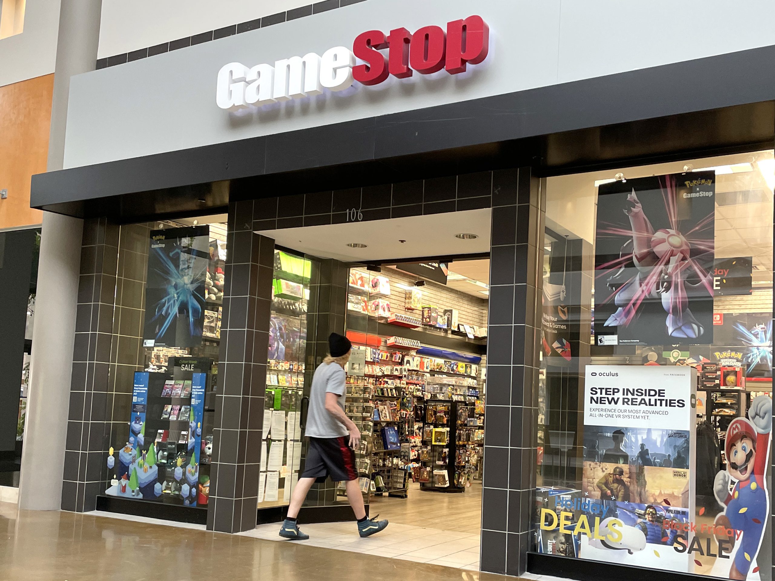 retail-trader-favorite-gamestop-reports-quarterly-earnings