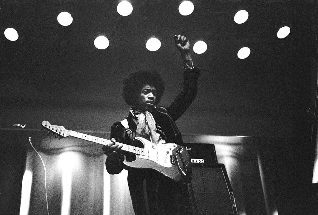 jimi-hendrix-1967-helsinki-99c021-1024