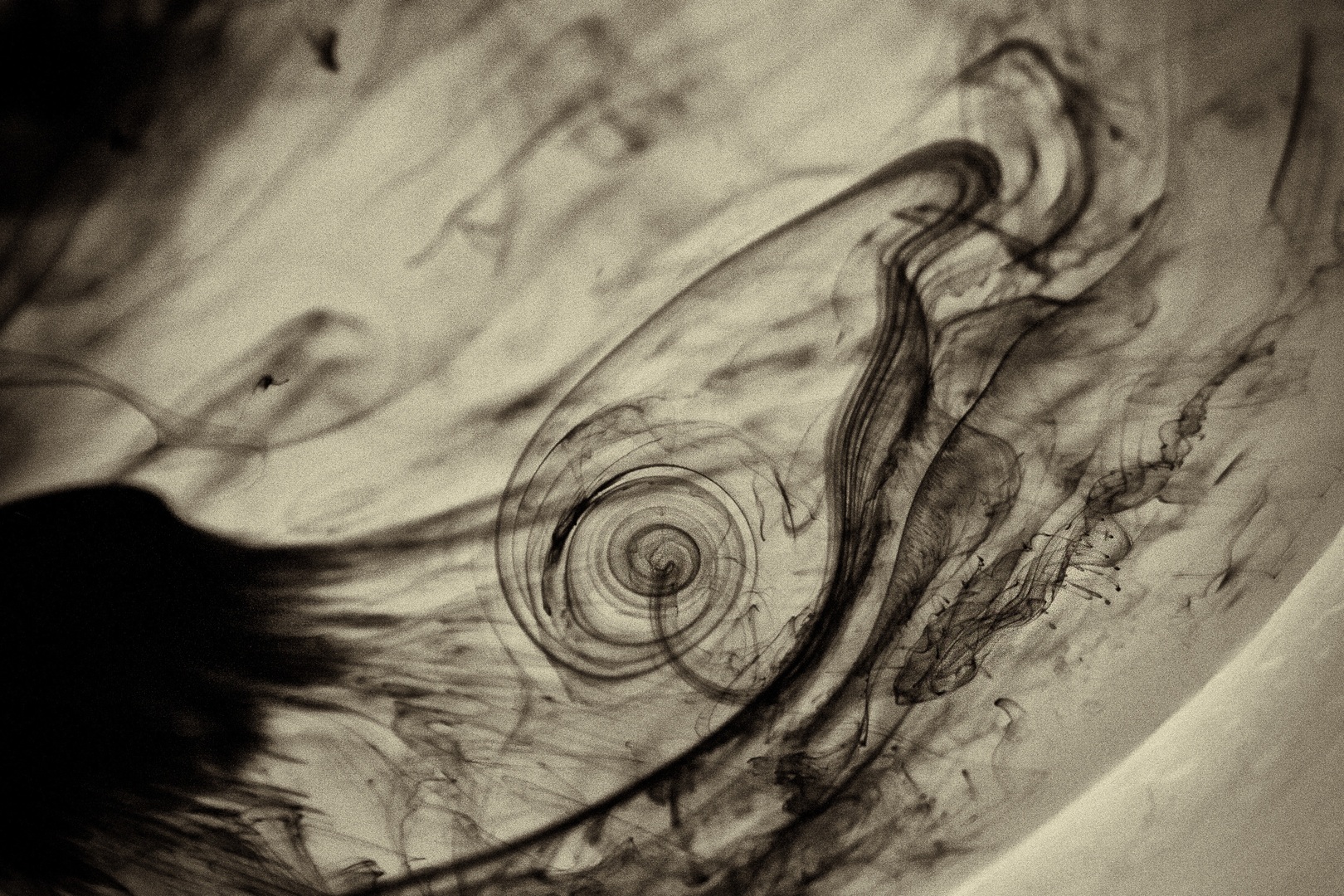 water-liquid-abstract-black-and-white-white-dark-817567-pxhere-com