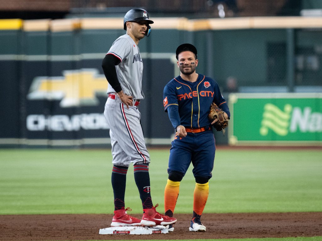 astros_twins_memorialday_0552web-2048x1536