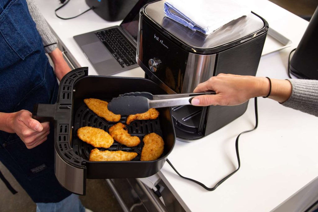 instant-vortex-plus-4-in-1airfryer6qt-tamara-staples-4865-jpg-dadf6f723b644fbaa1b6e99b0f61b454