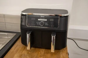 ninja-foodi-max-dual-zone-air-fryer-af400uk-1-300x200